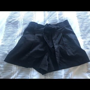 Zara stretch high-waisted black shorts size M